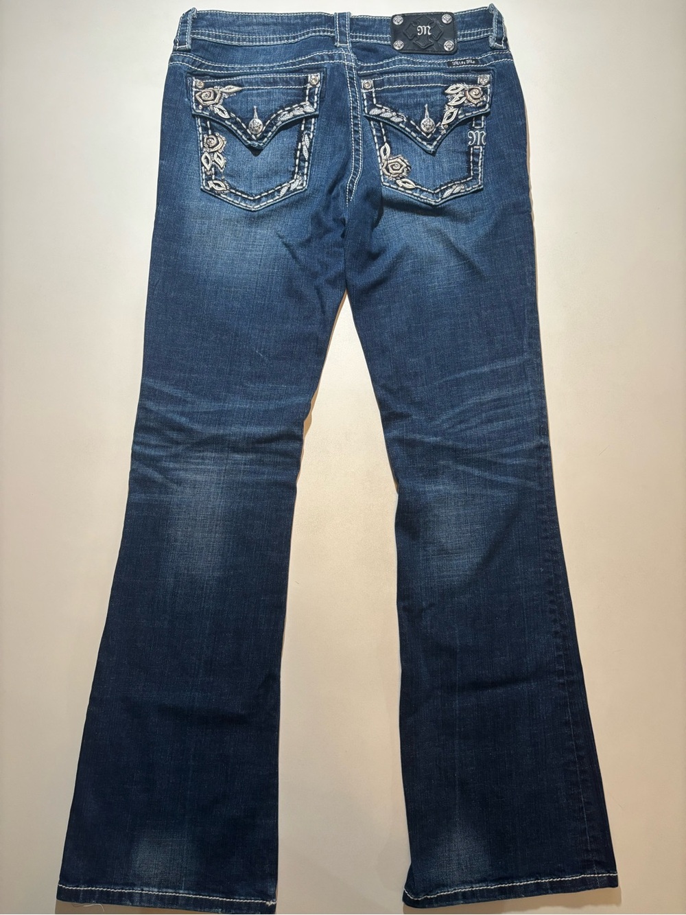 Vintage women’s miss me rose embroidered bedazzled dark blue boot cut jeans
